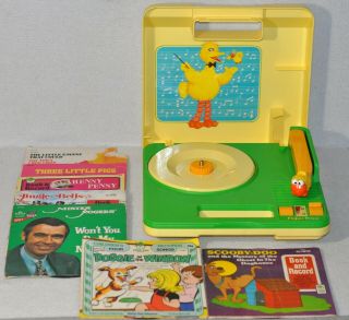 Vintage 1983 Fisher Price Sesame Street Big Bird Record Player 33/45 Rpm 1019