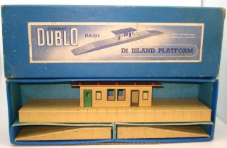 Hornby Dublo 32102 D1 Island Platform In