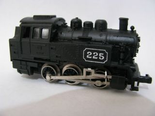 Arnold Rapido Series 2 N Scale 0 - 6 - 0 Locomotive Train 225