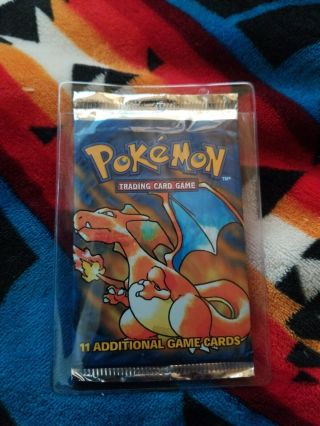 1999 Pokemon Base Set Booster Pack " Charizard Art " Unweighted.