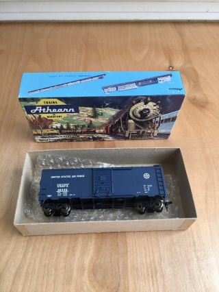 Athearn Ho Scale United States Air Force Blue Box Car 26332