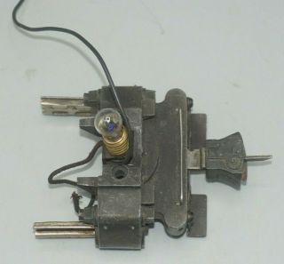Lionel Prewar O - Gauge 1663 0 - 4 - 0 Diecast Switcher Cowcatcher Only W/light Bracke