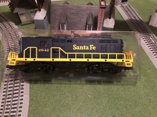 Santa Fe Gp7 Diesel Locomotive 2842 By K Line