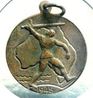 1945 Medal - - The Australian Victory Medal - - Stokes Of Melbourne