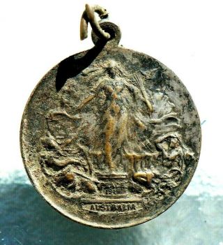 1919 Medal - - Australian Victory - - Peace Medal - - Buy Or Near Offer