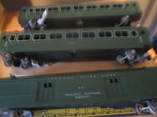 American Flyer 2 Trains Coaches 655 651 Baggage Car Railway Express Agency
