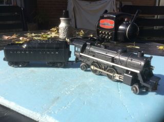 Postwar Lionel Lines 2 - 4 - 2 Steam Switcher Locomotive & Tender Headlight Smoke