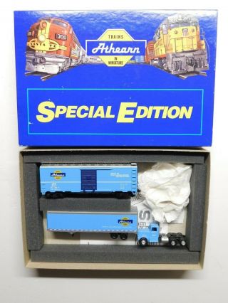 Ho Scale Athearn Special Edition Box Car Tractor & Trailer Set 2300