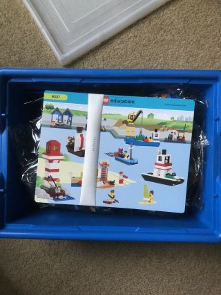 LEGO 9337 Harbor SET with boat ship crane house minifig girl boy city town 3