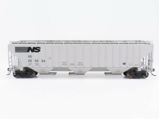Ho Scale Intermountain Ns Norfolk Southern 3 - Bay Covered Hopper Car 255094 Rtr