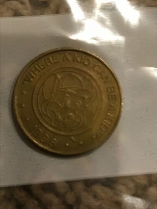 Game Token 1998 Chuck E Cheese Coin/token " Where A Kid Can Be A Kid "