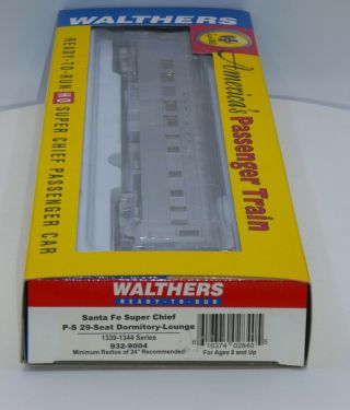 Boxed Walthers 932 - 9004 Sante Fe Chief Budd P - S 29 - Seat Dormitory - Lounge