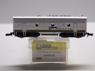 Z Scale - Micro Trains Line Mtl - Santa Fe F7 Dummy " B " Unit Diesel Locomotive