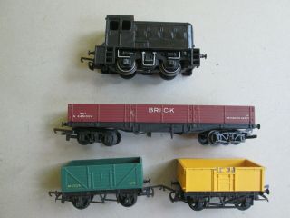 Ho Oo Triang Tri - Ang Hornby Dock Authority 3 W/light Shunter,  Coal Wagons