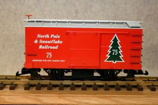 Aristo - Craft Art - 40325 2 Axle Christmas Xmas Box Car North Pole & Snow Flake Us