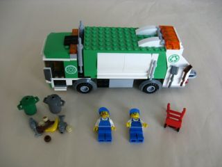 Lego City 4432: Garbage Truck W/ 2 Minifigs.  Trash Cans & Tools