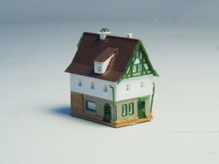 Built Vollmer Z - Scale Half Timbered Town House 10