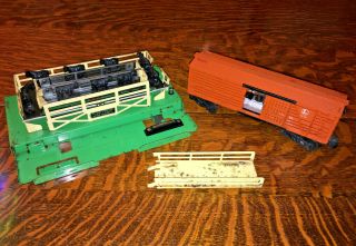 Post War Lionel 3656 Cattle Car Platform With Car And 9 - Cattle