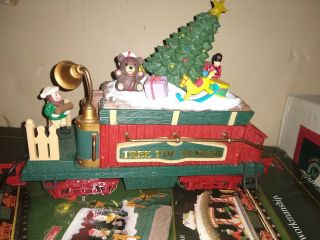 Bright Holiday Express Tree Top Tender 387 Train Animated Sound 384