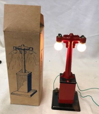 Louis Marx & Co No.  408 Dual Double Light Electric Lamp Block Posts Ob