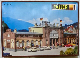 Railway Station Building (german) - Kit - Made By Faller - N Gauge