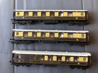 Hornby X3 Railroad Pullman Coaches,  Car No.  77 Third Class,  Shelia,  Agatha