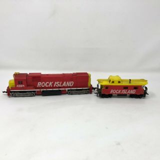 Tyco Ho Scale Rock Island Locomotive 4301 & Caboose Train Railroad Red Yellow