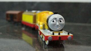 Thomas And Friends Molly Trackmaster/tomy With Cattle Car