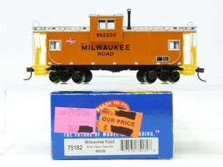 Ho Scale Athearn 75182 Milw Milwaukee Road Wide Vision Caboose 992300 Rtr Model