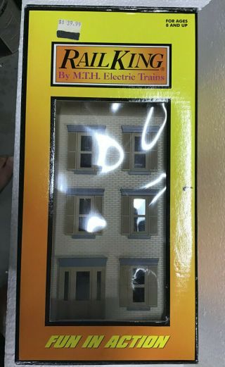 Rail King Full Motion 3 - Story Town House With Interior Lights.  30 - 9079