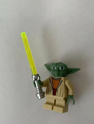 Lego Star Wars Yoda Minifigure